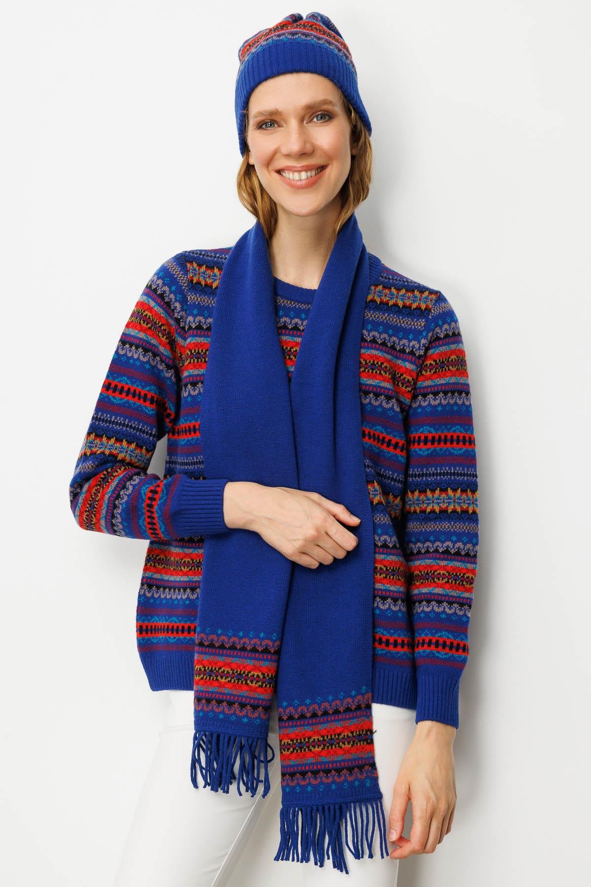 25075Kadın Kenarları Jakarlı Püsküllü Yün Kaşkol K.S.Mavi