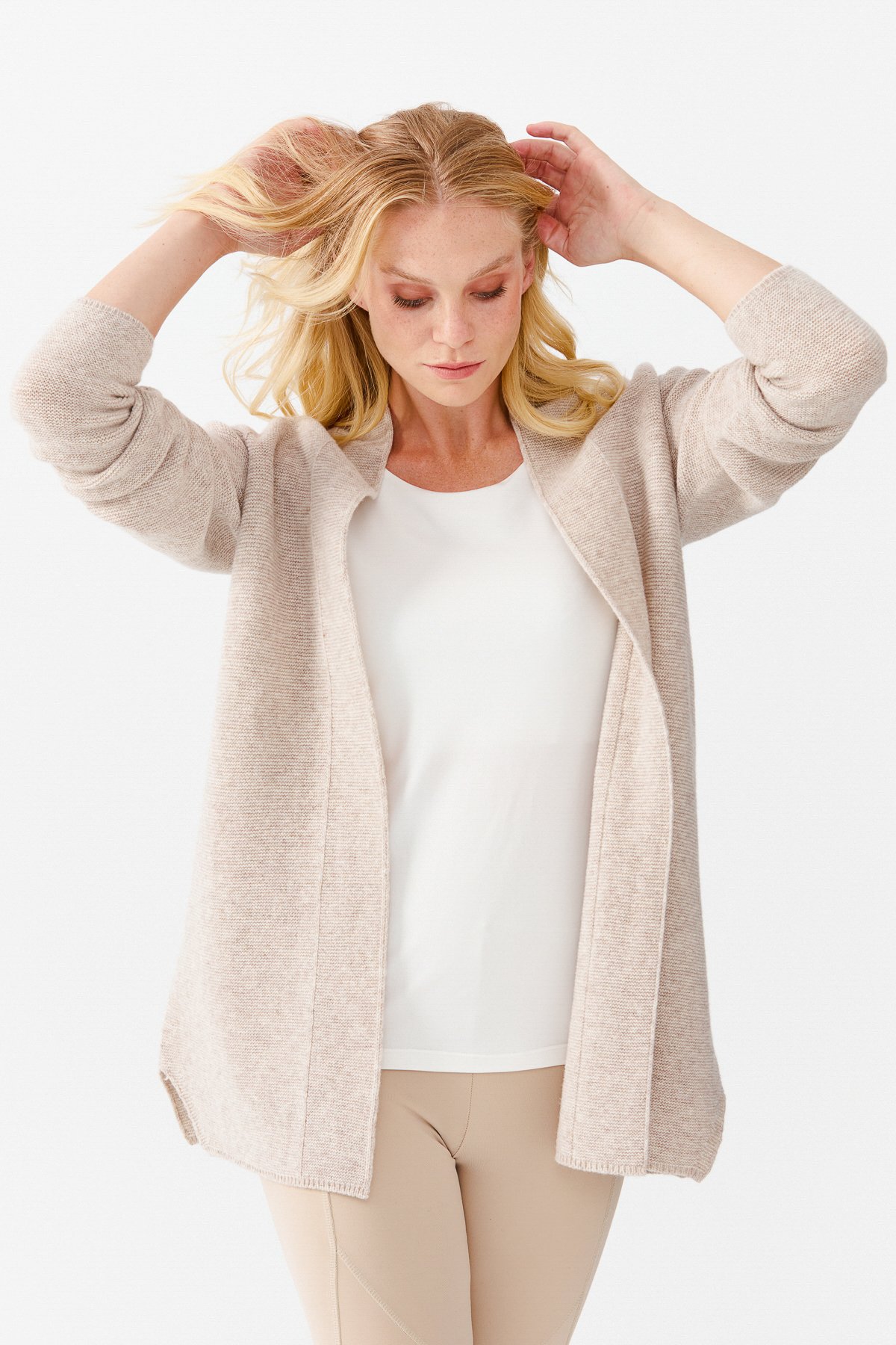 22095Женский жакет нараспашку с разрезом, бежевый