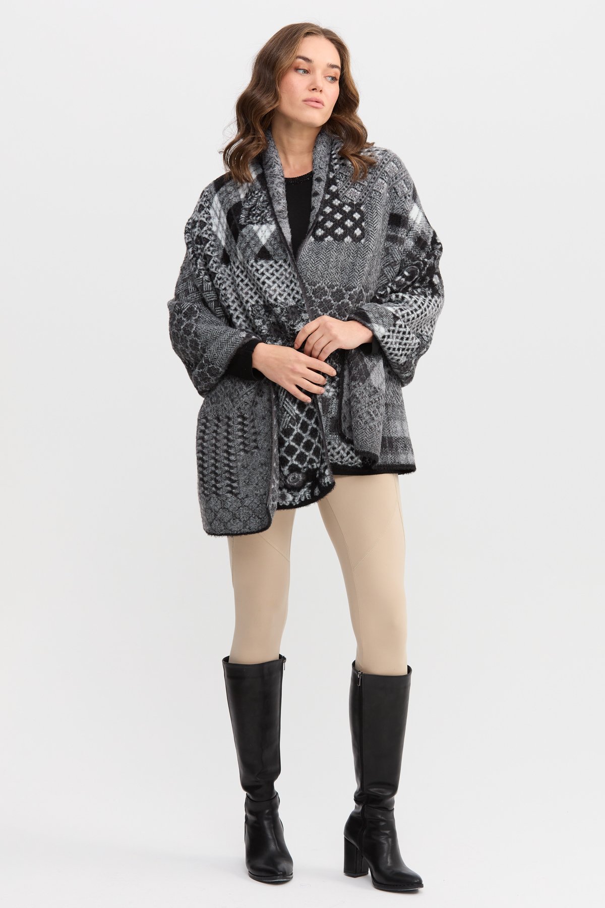 22261Kadın Kırk Yama Desenli Büyük Şal 1