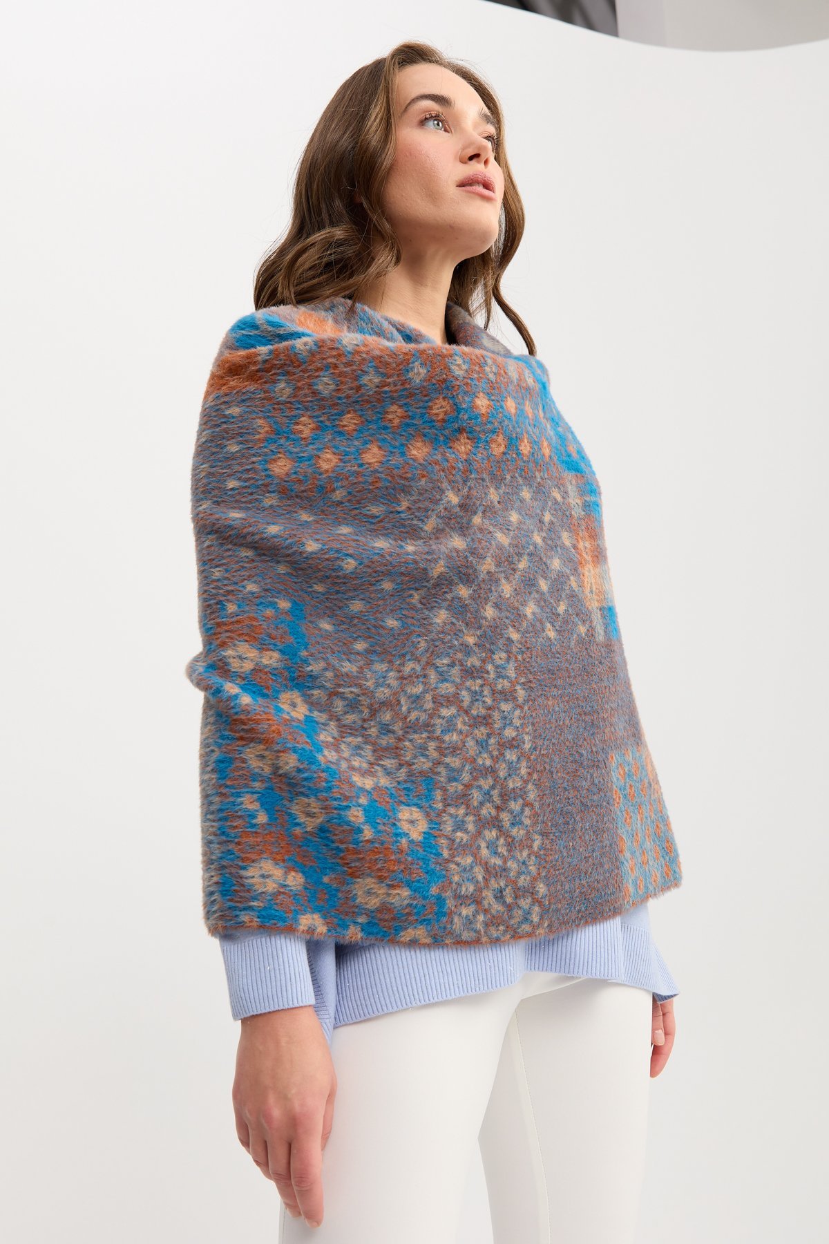 22261Kadın Kırk Yama Desenli Büyük Şal 21