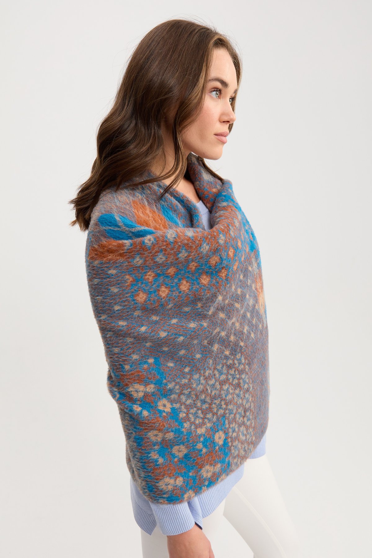 22261Kadın Kırk Yama Desenli Büyük Şal 21