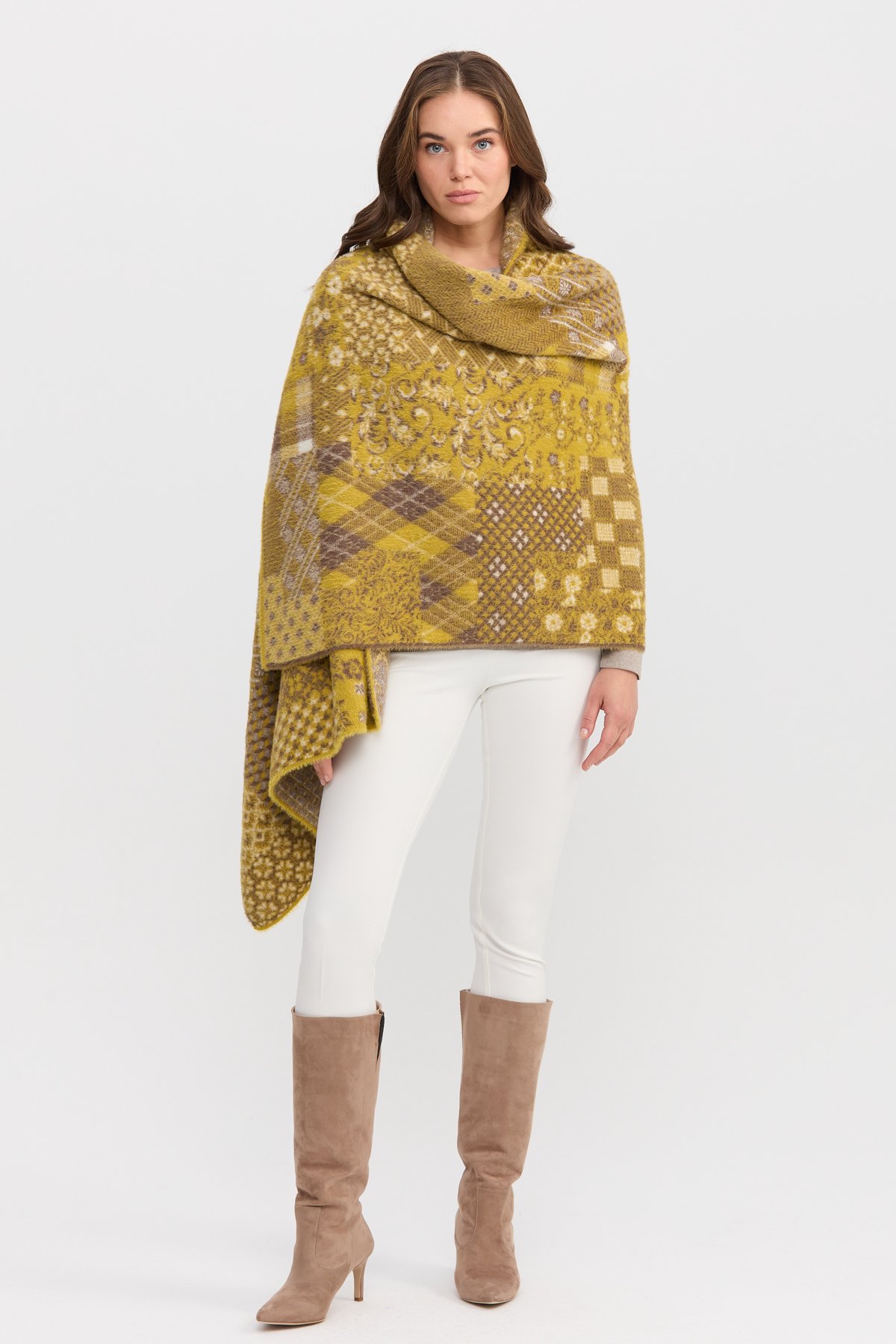 22261Kadın Kırk Yama Desenli Büyük Şal 22