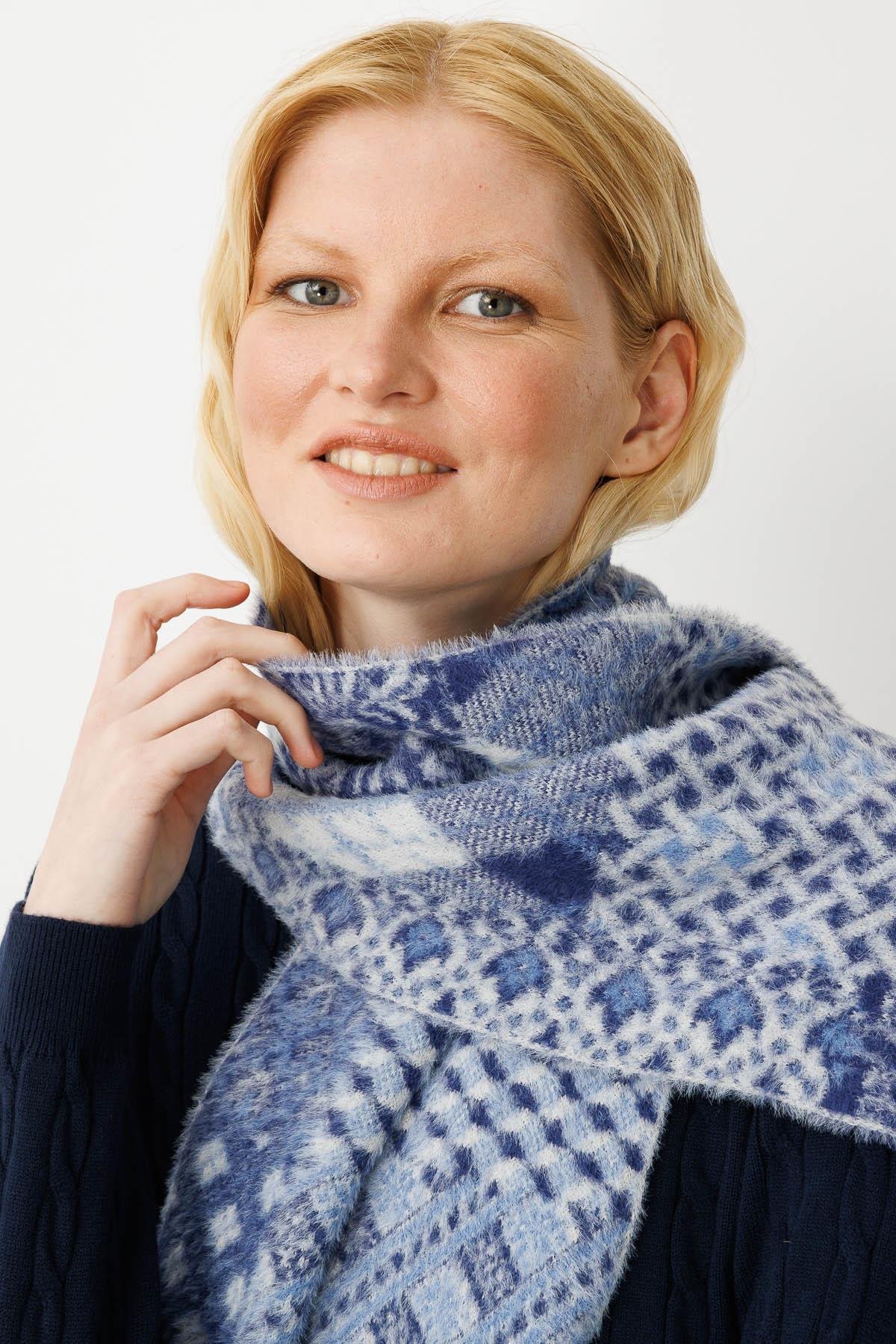 22265Kadın Kırk Yama Desenli Kaşkol 18