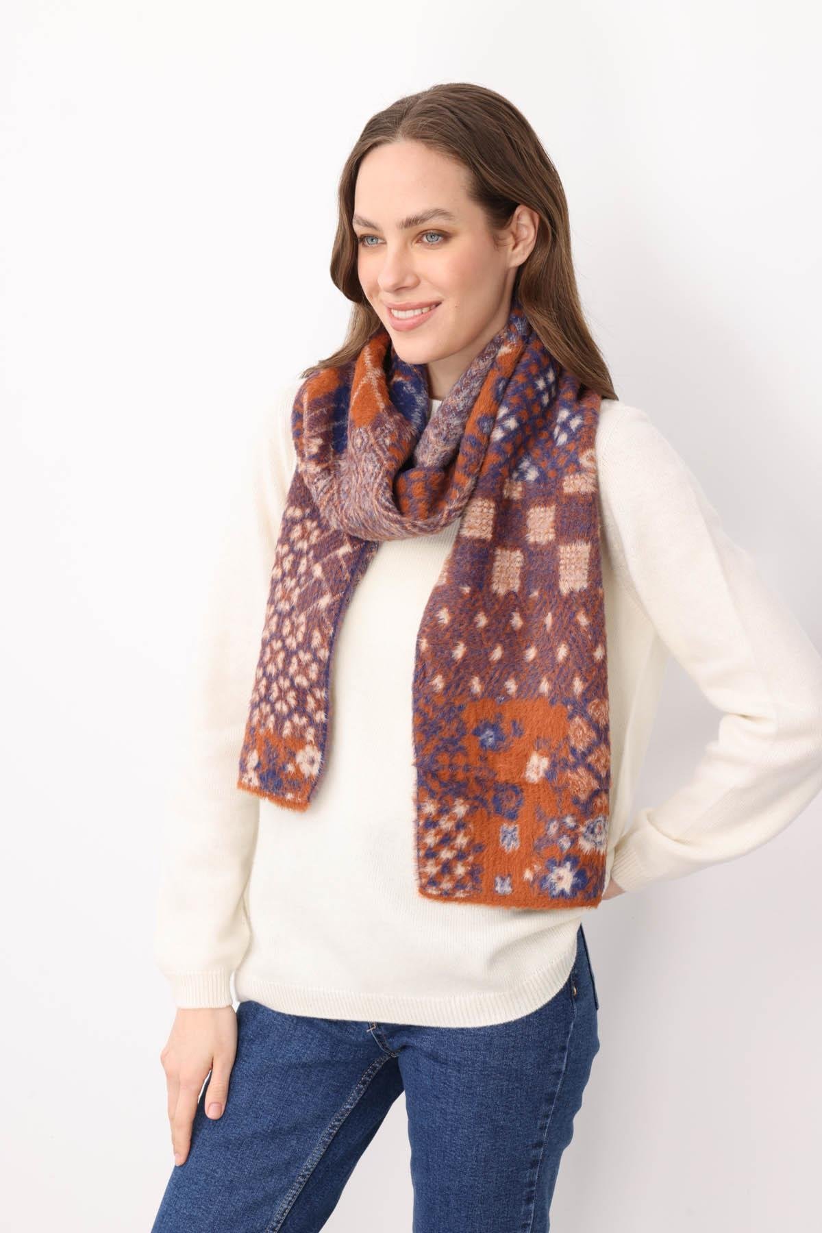 22265Kadın Kırk Yama Desenli Kaşkol 2