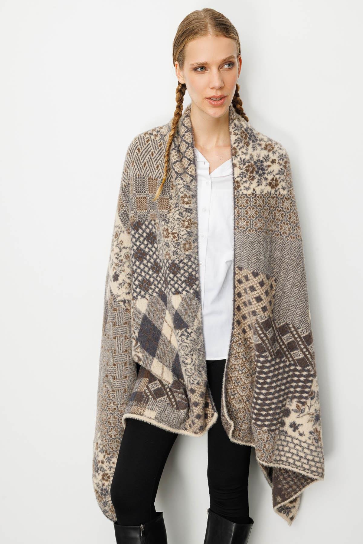 22261Kadın Kırk Yama Desenli Büyük Şal 12