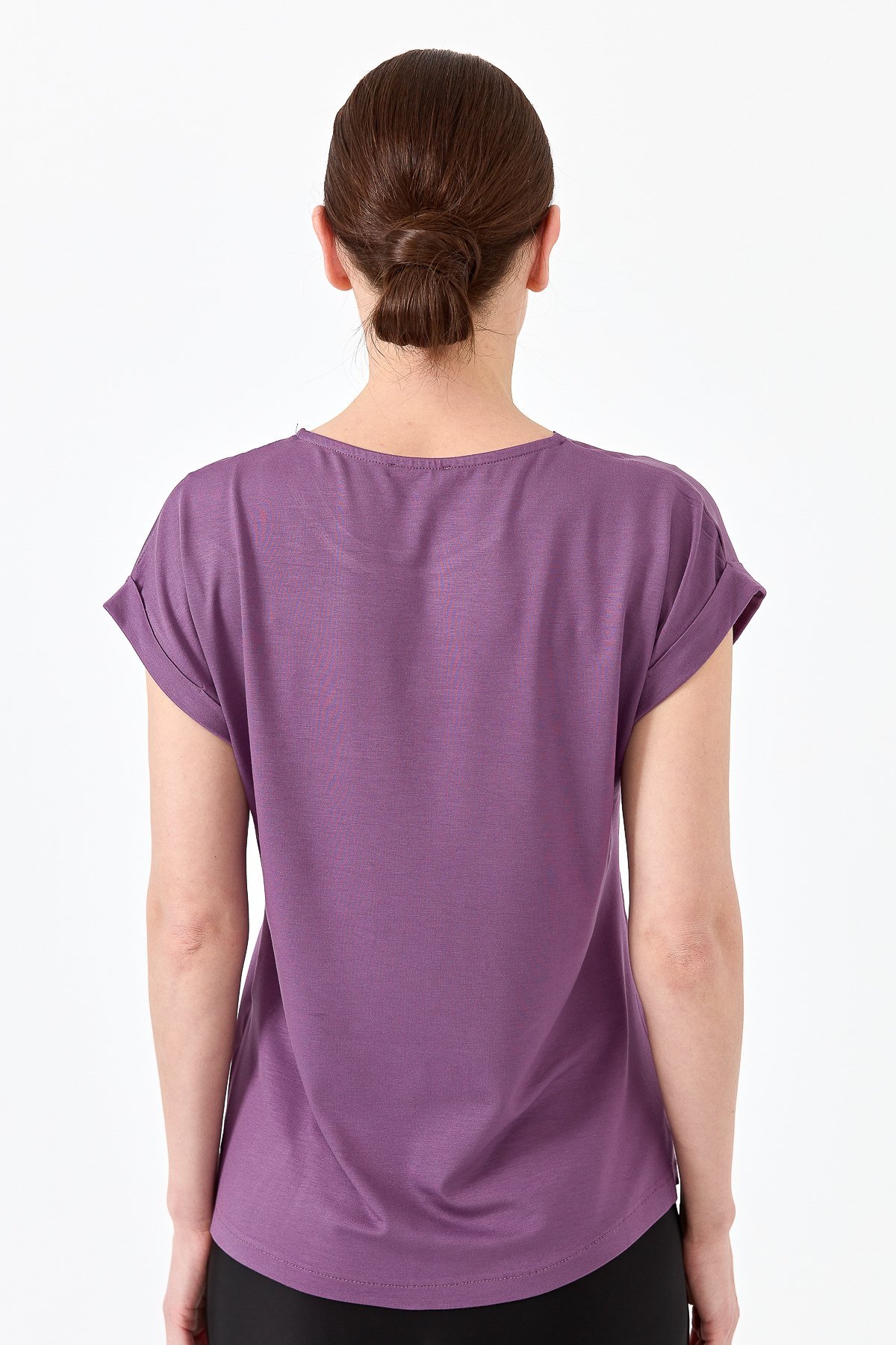 22707Kadın Kısa Kol Önü Saten Bluz Lavanta