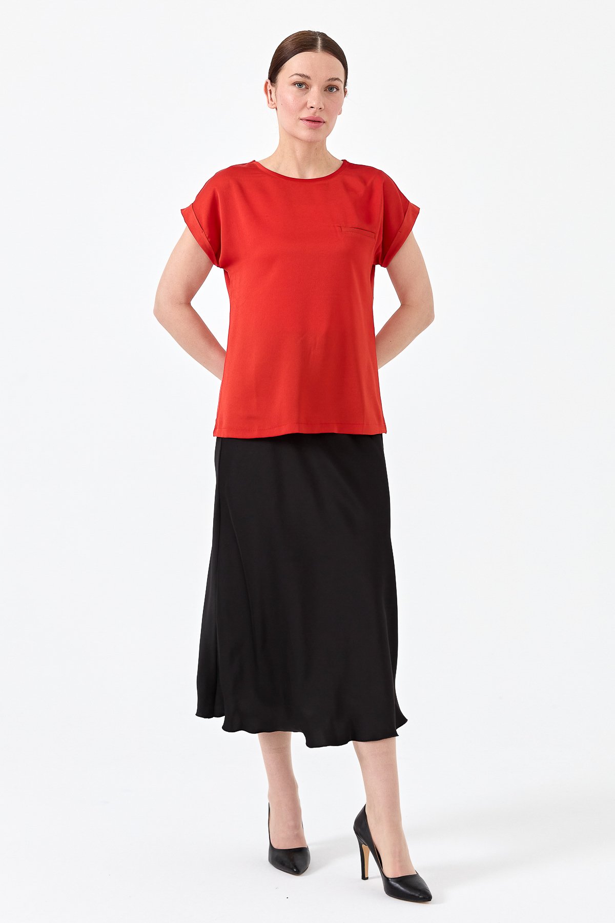 22707Kadın Kısa Kol Önü Saten Bluz Oranj