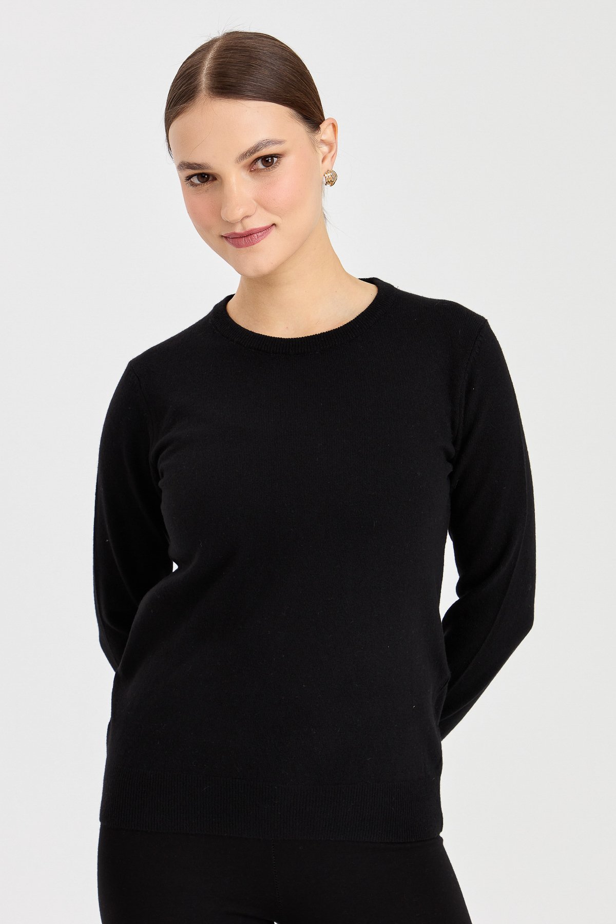 21041Kadın Klasik Bayan Bluz Siyah