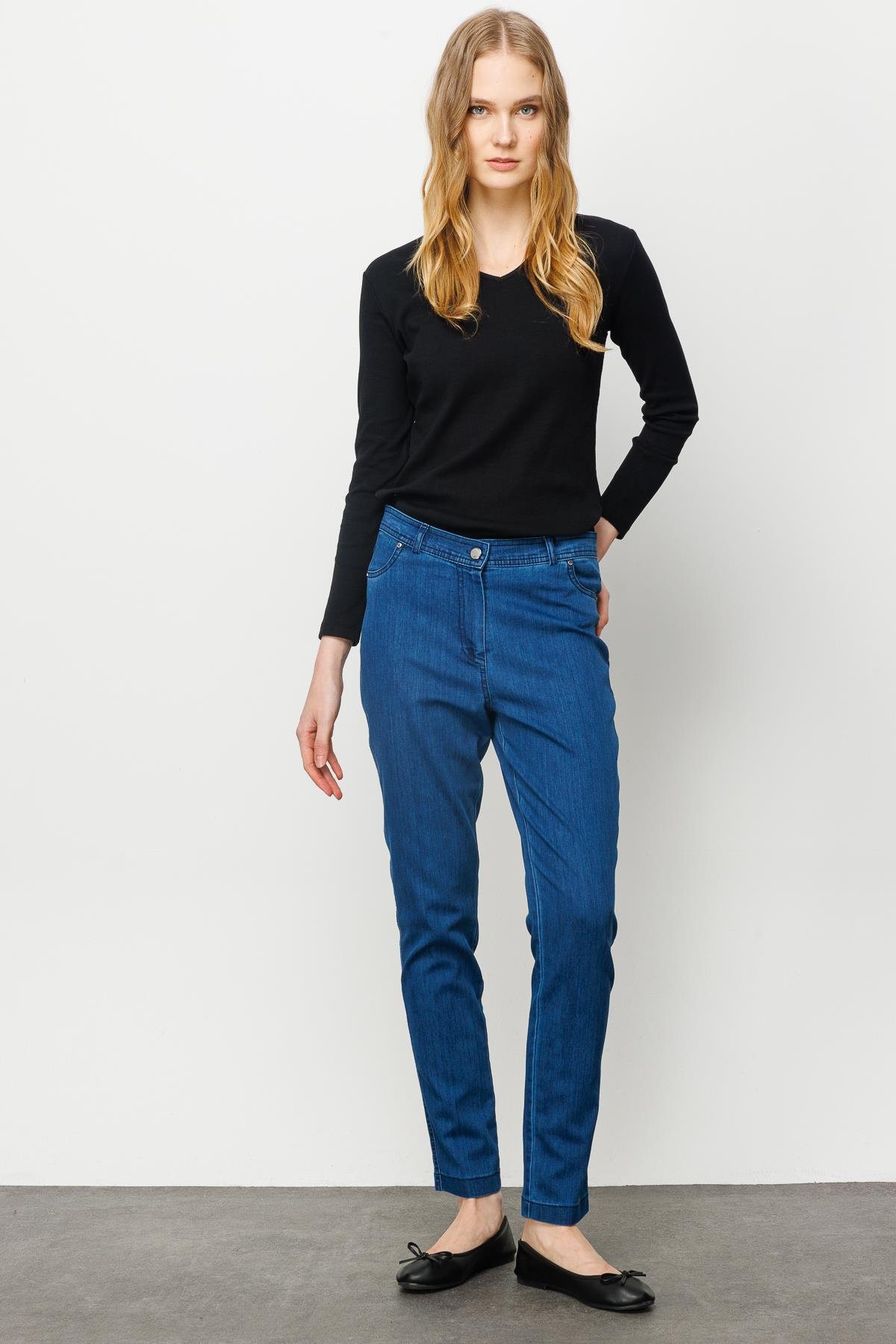 23901Kadın Klasik Kesim Kot Pantolon Mavi