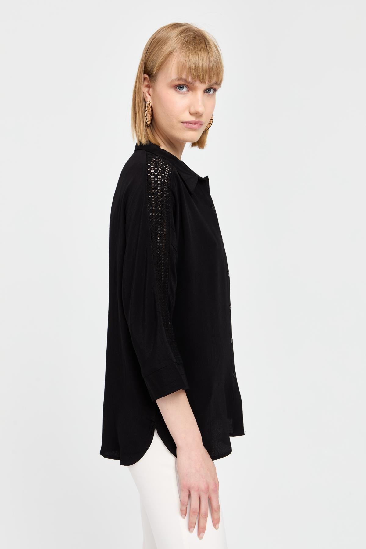 KMY24074Женская рубашка с кружевными полосками на рукавах