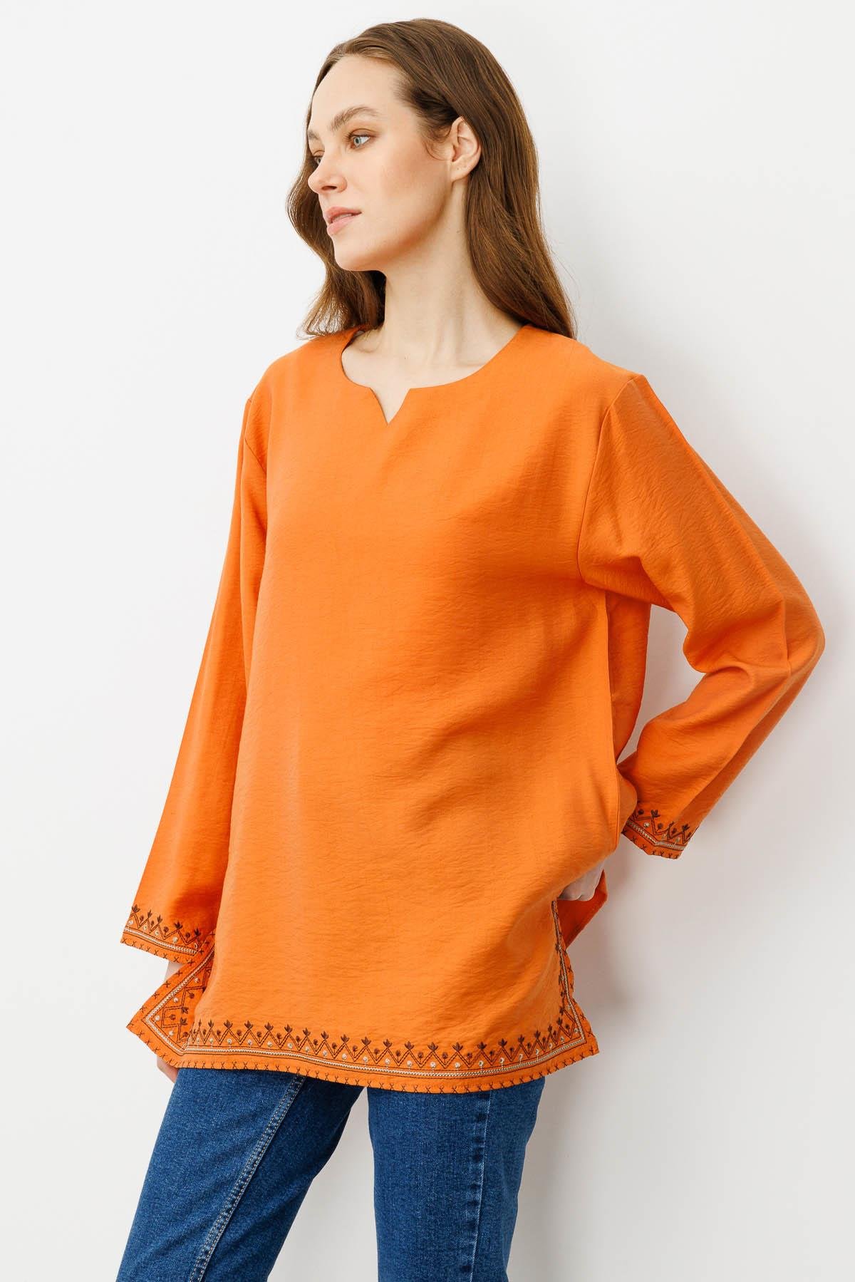 25775Kadın Kolu ve Eteği Yırtmaçlı Eteği Nakışlı Bluz Turuncu