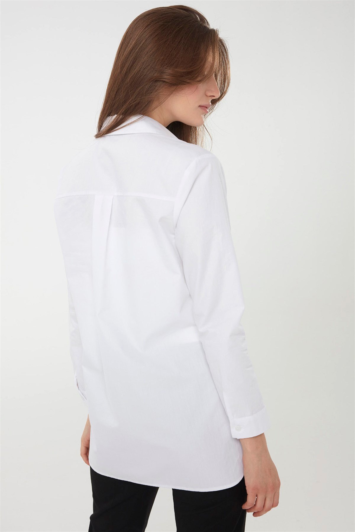 22805Kadın Koton Uzun Gömlek Beyaz