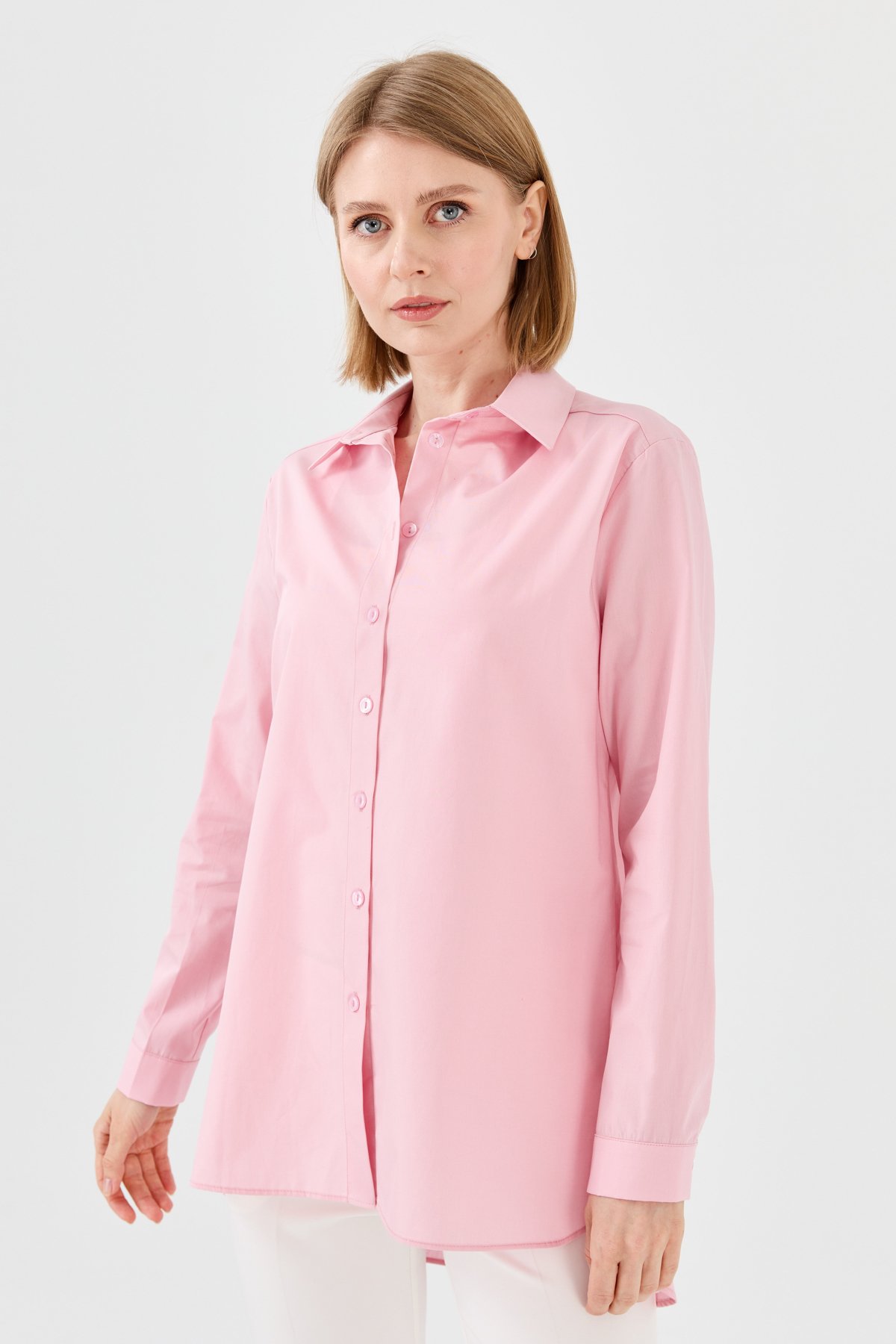 22805Kadın Koton Uzun Gömlek Pudra