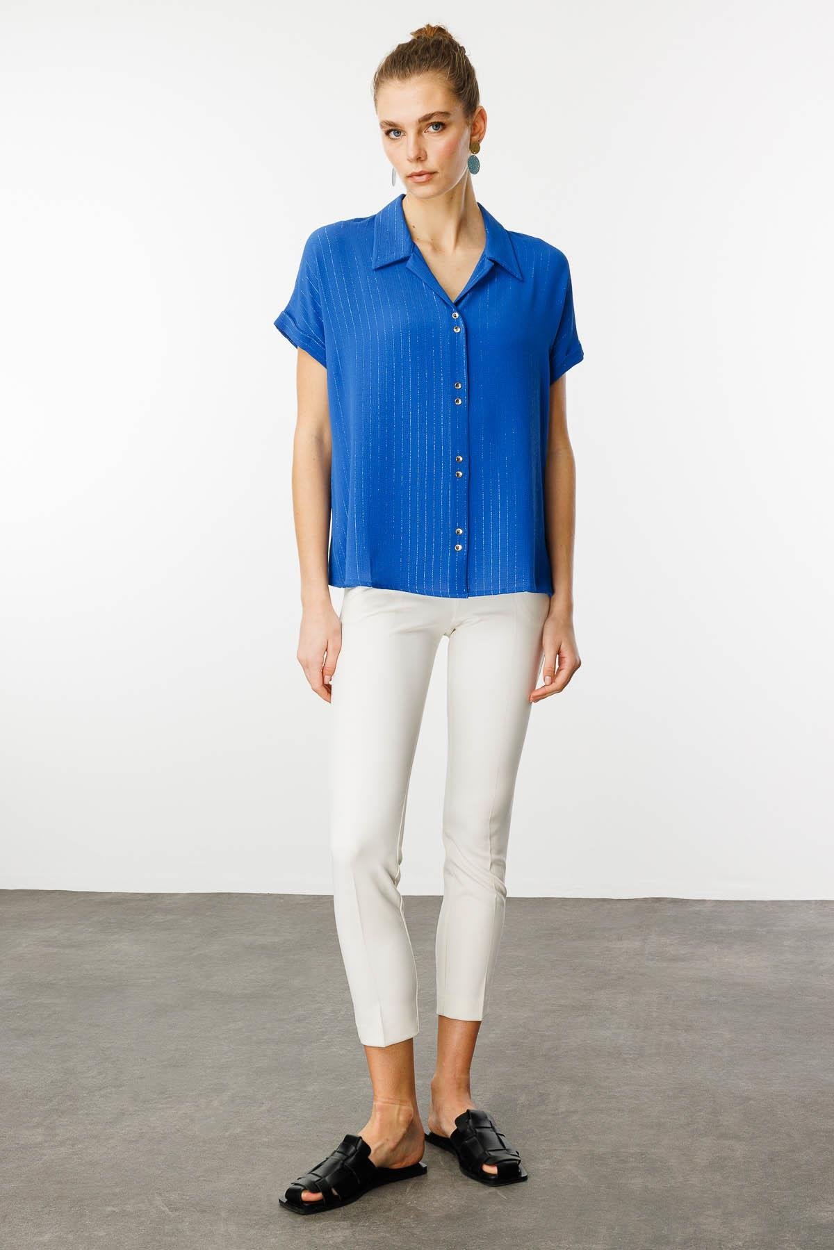 25845Kadın Krep Kumaş Simli Gömlek Mavi