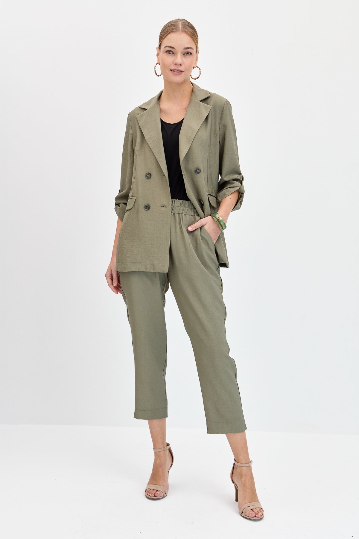 KMY24100Kadın Kruvaze Model Düğmeli Keten Ceket Haki