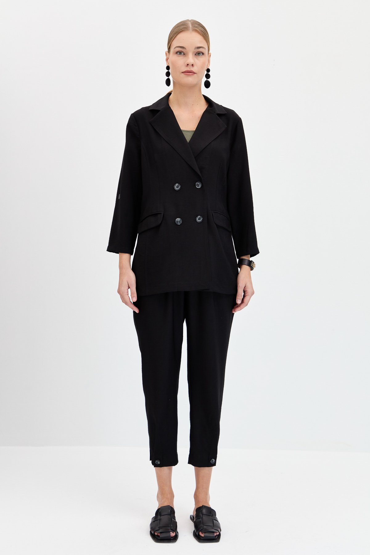 KMY24100Kadın Kruvaze Model Düğmeli Keten Ceket Siyah