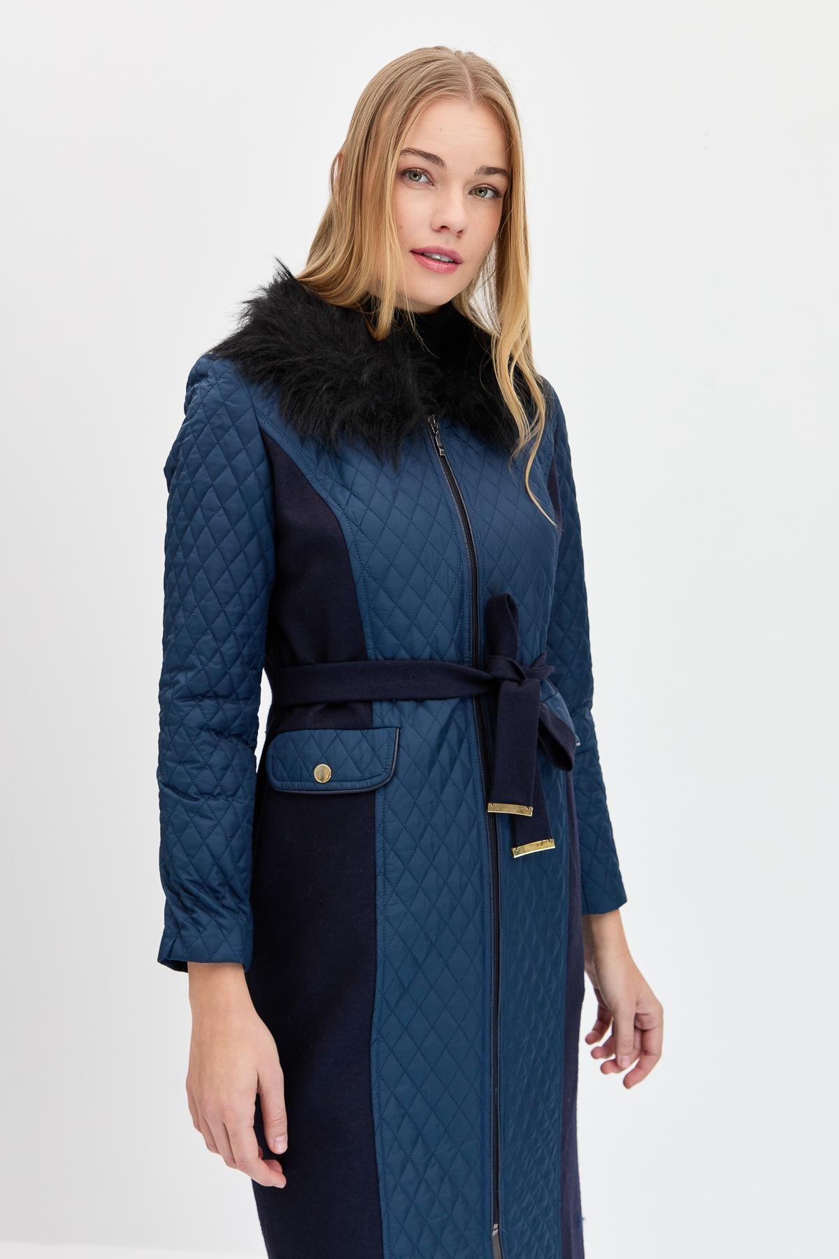 21366Kadın Kürklü Uzun Kollu Ceket Lacivert