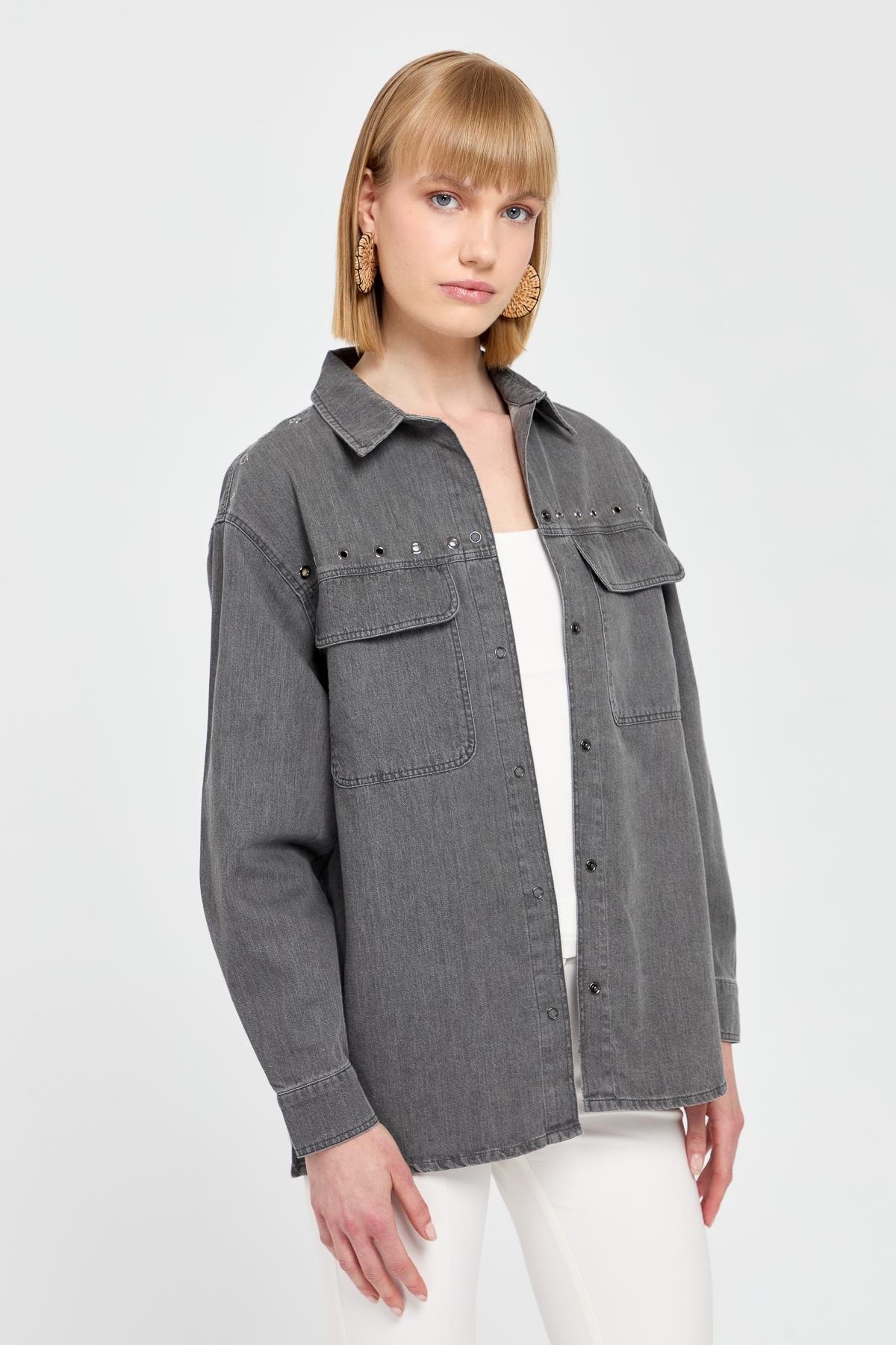 KMY24096Женская хлопковая рубашка с карманами