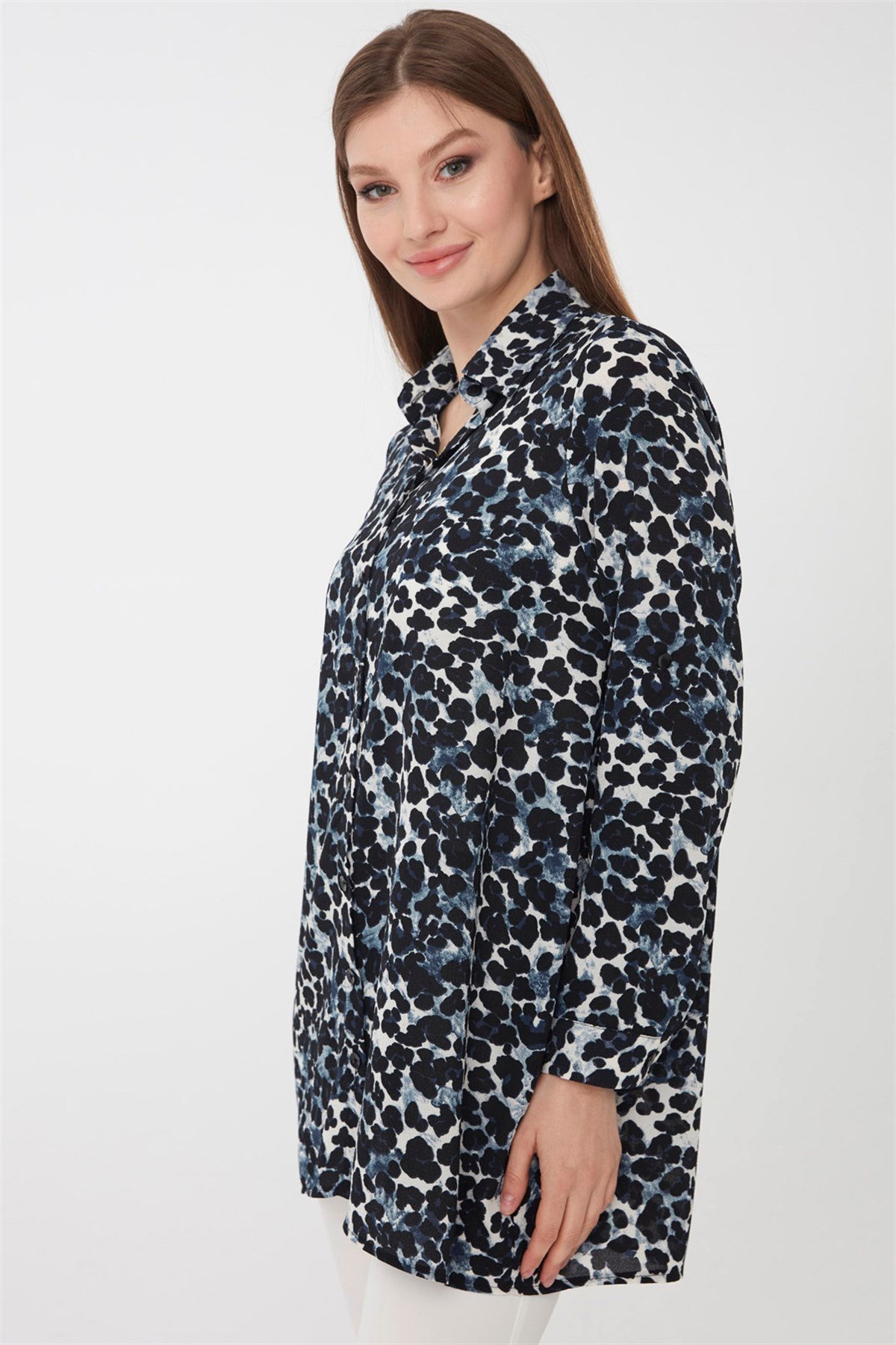 22804Kadın Leopar Desenli Gömlek İndigo