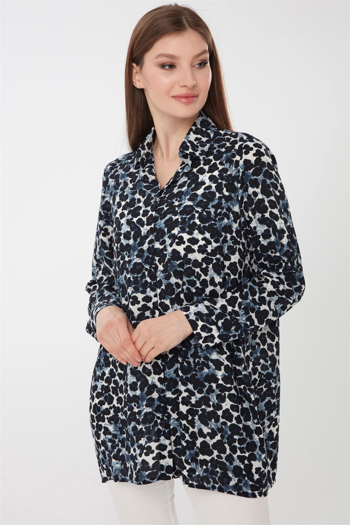 22804Kadın Leopar Desenli Gömlek İndigo