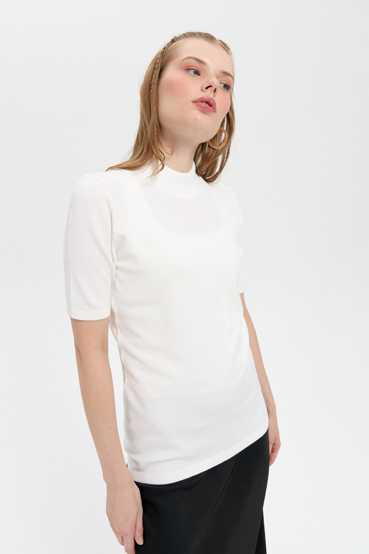 20345Kadın Likralı Kısa Kollu Yarım Balıkçı Bluz Kemik