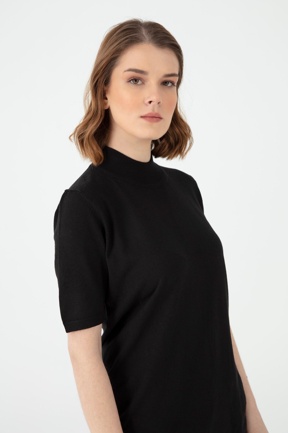 20345Kadın Likralı Kısa Kollu Yarım Balıkçı Bluz Siyah