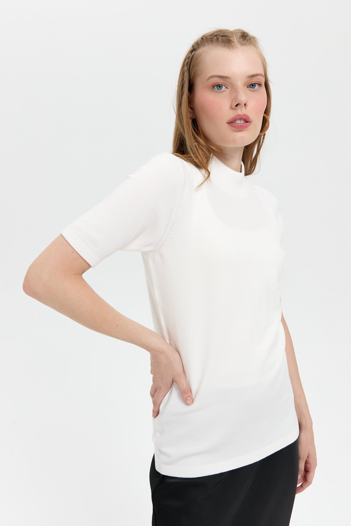 20345Kadın Likralı Kısa Kollu Yarım Balıkçı Bluz Kemik