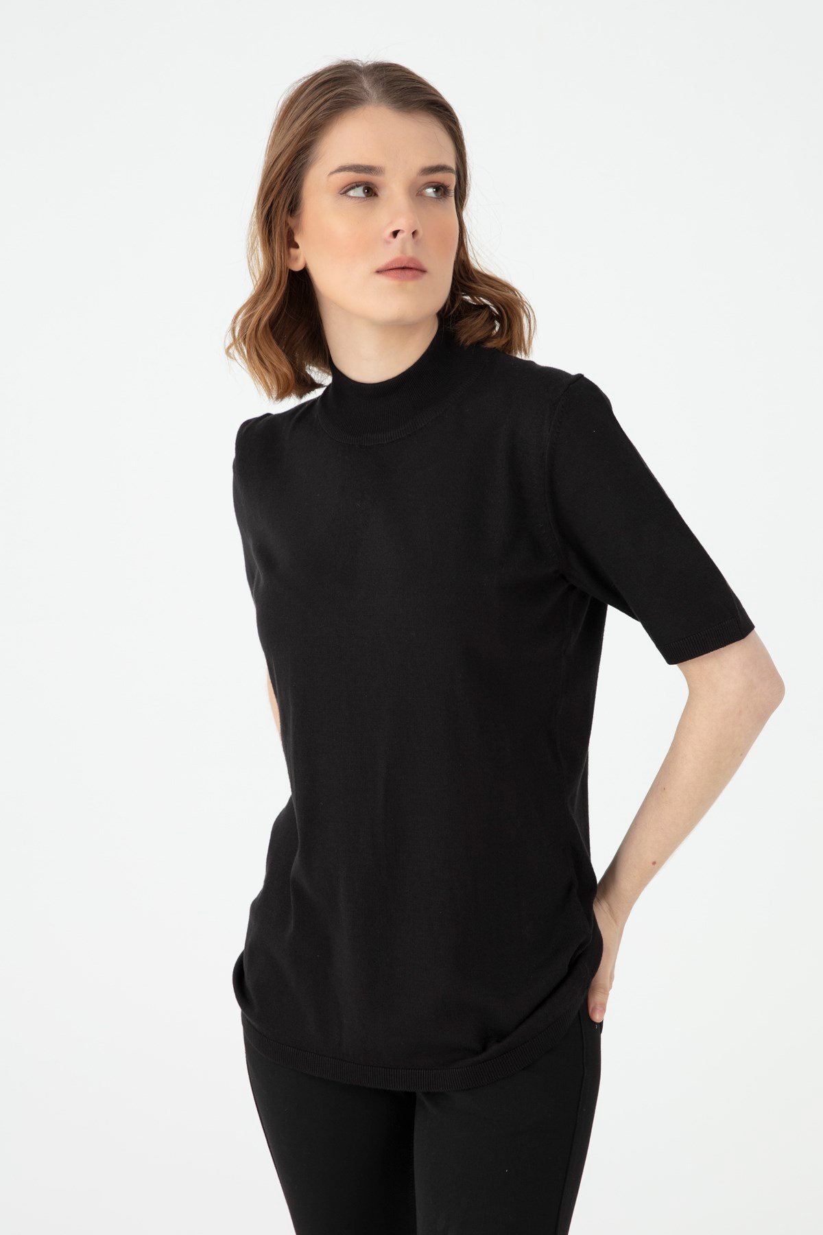 20345Kadın Likralı Kısa Kollu Yarım Balıkçı Bluz Siyah