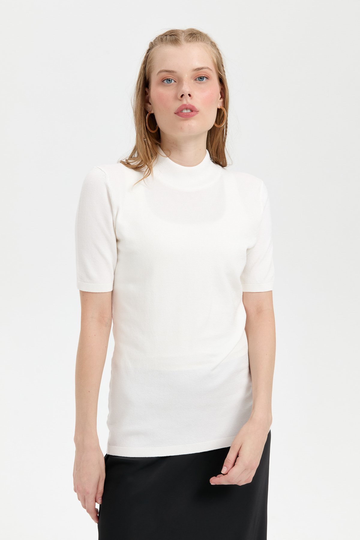 20345Kadın Likralı Kısa Kollu Yarım Balıkçı Bluz Kemik