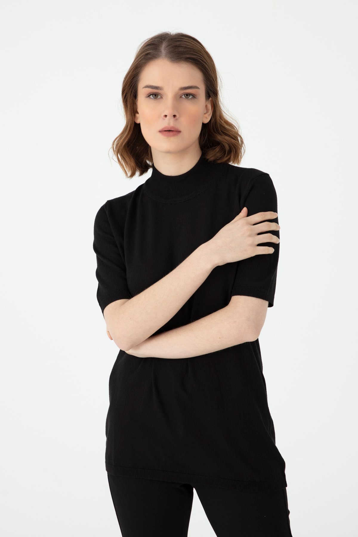 20345Kadın Likralı Kısa Kollu Yarım Balıkçı Bluz Siyah