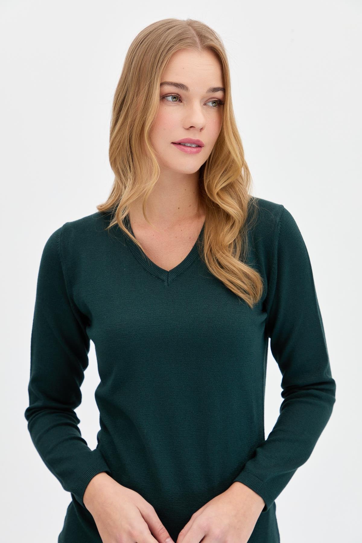 20014Kadın Likralı Uzun Kol Basic V Yaka Bluz Nefti