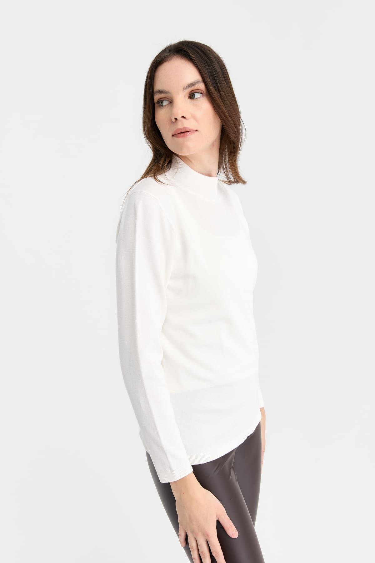 20016Kadın Likralı Uzun Kol Basic Yarım Balıkçı Bluz Kemik