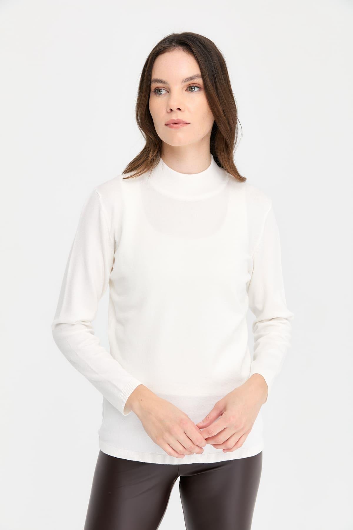 20016Kadın Likralı Uzun Kol Basic Yarım Balıkçı Bluz Kemik