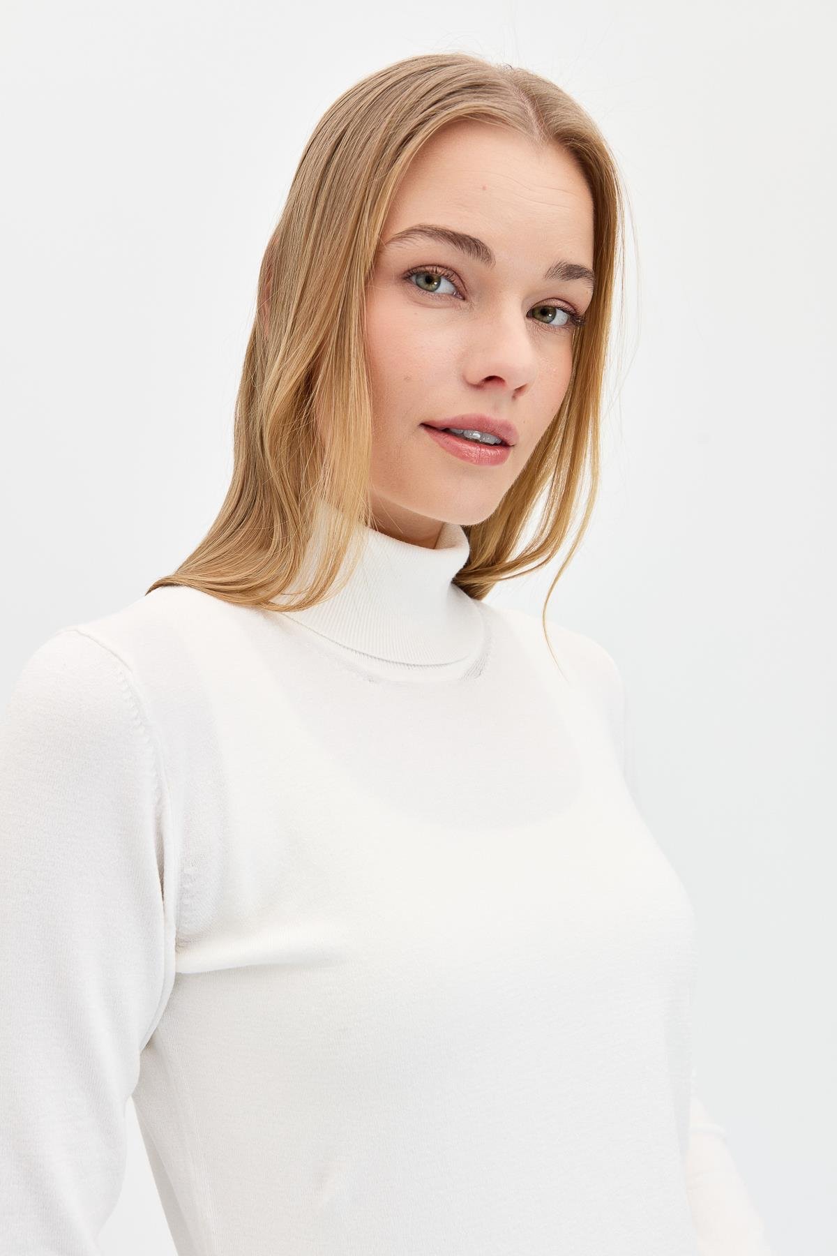 20017Kadın Likralı Uzun Kollu Basic Tam Balıkçı Bluz Kemik