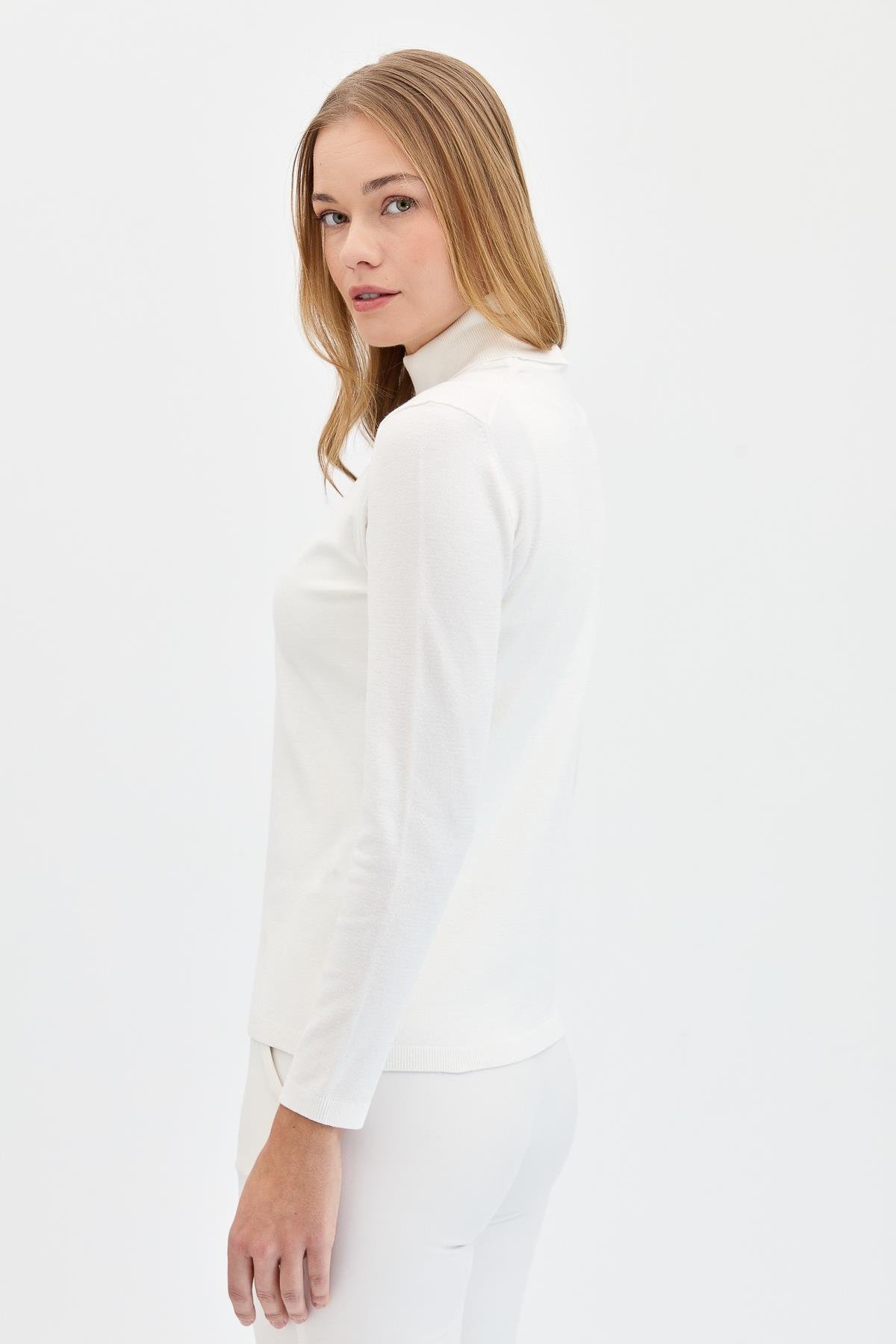 20017Kadın Likralı Uzun Kollu Basic Tam Balıkçı Bluz Kemik