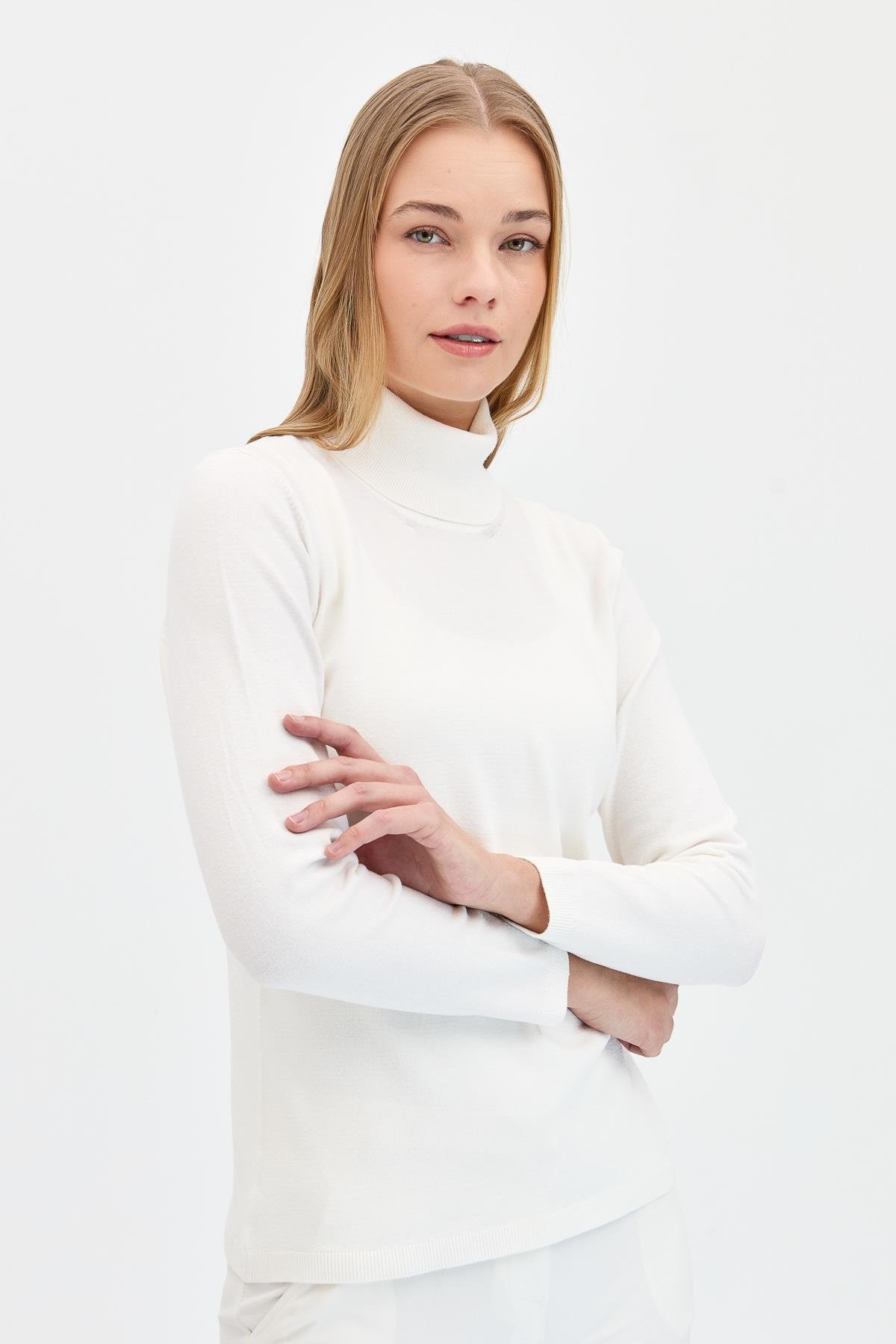 20017Kadın Likralı Uzun Kollu Basic Tam Balıkçı Bluz Kemik