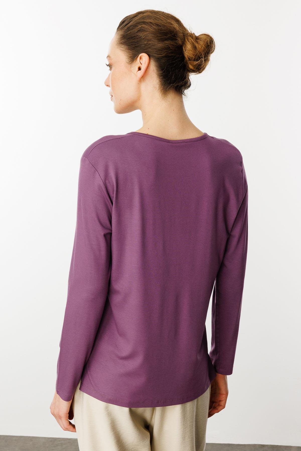 25702Kadın Nakış İşlemeli Uzun Kollu Penye Bluz Lila