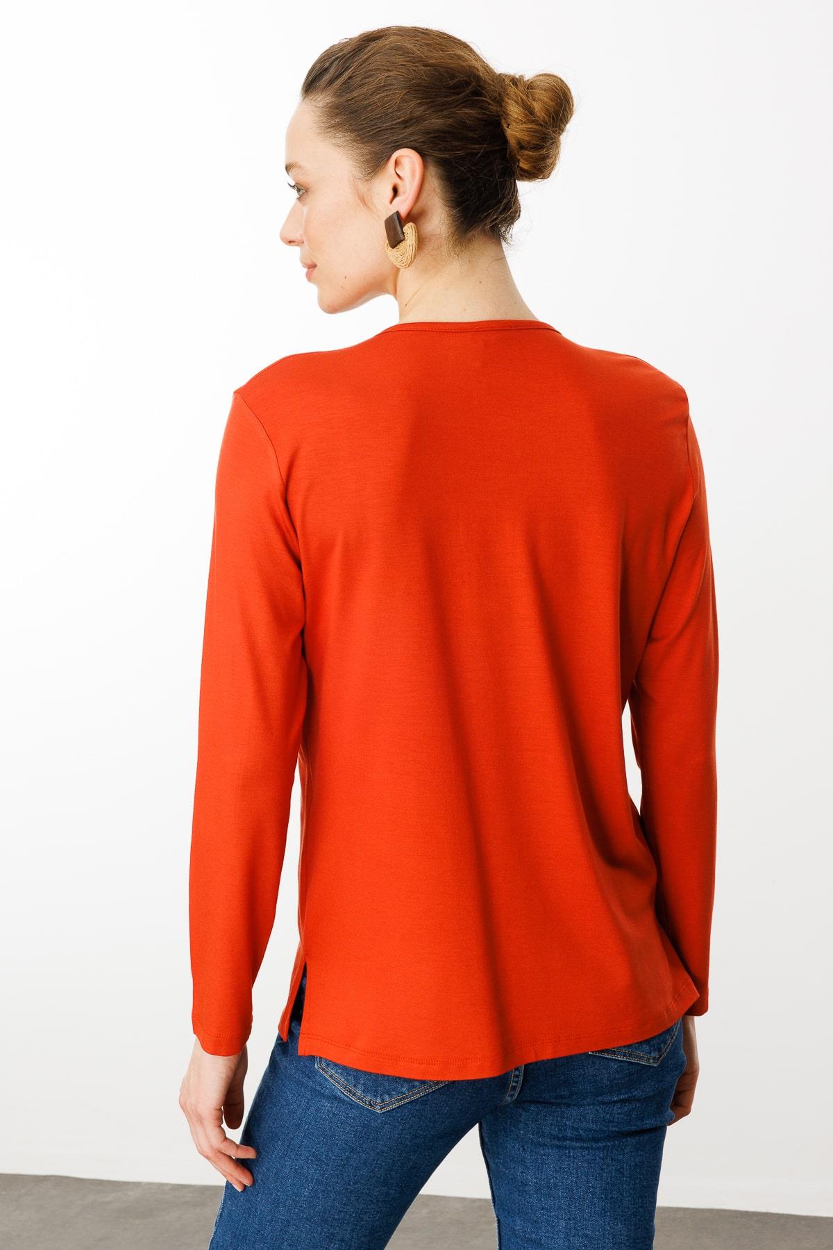 25702Kadın Nakış İşlemeli Uzun Kollu Penye Bluz Oranj