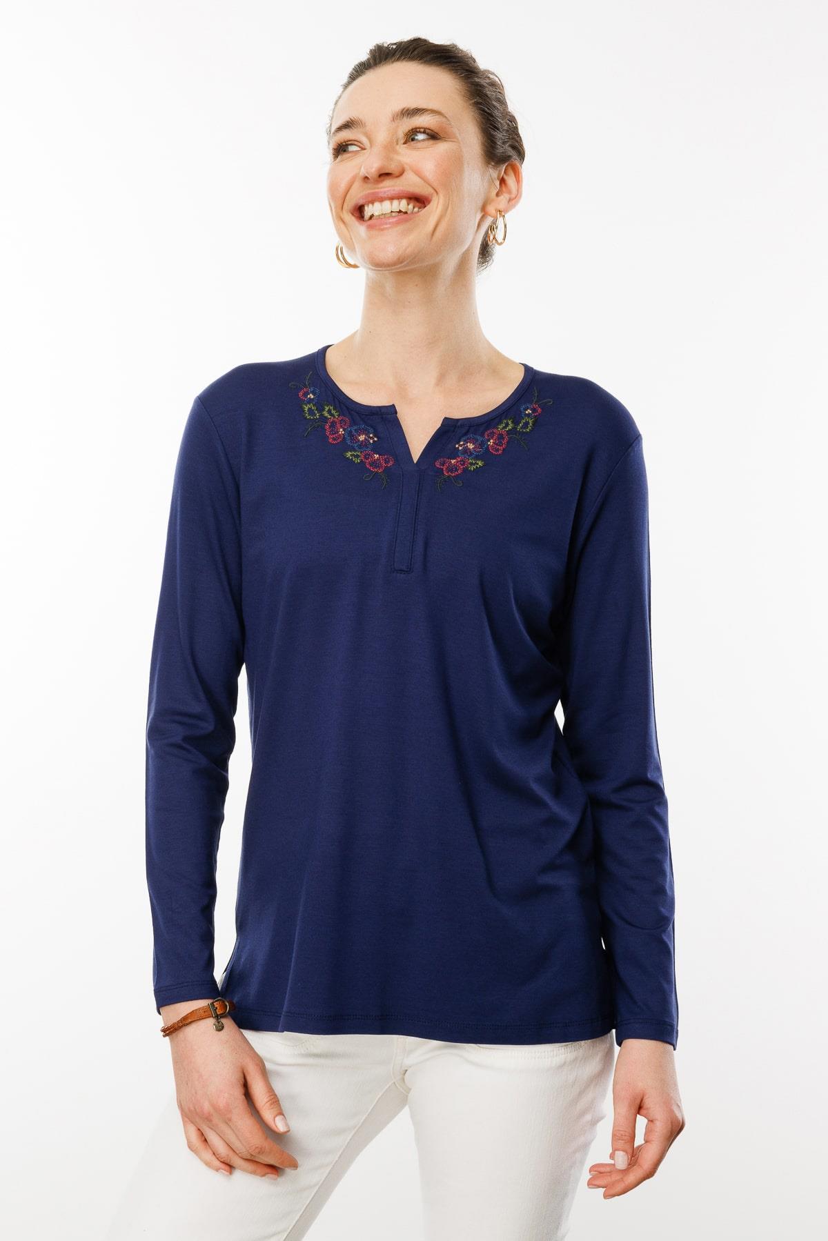 25702Kadın Nakış İşlemeli Uzun Kollu Penye Bluz Lacivert