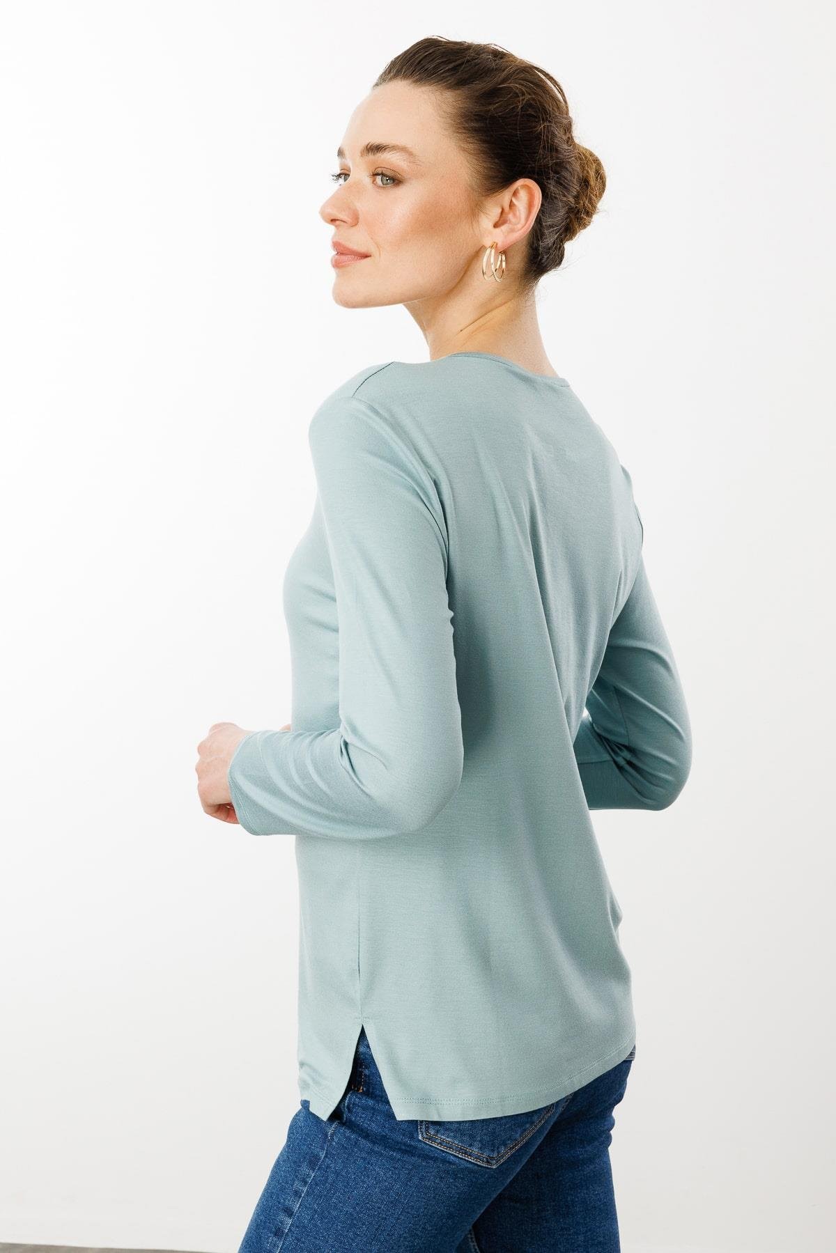 25702Kadın Nakış İşlemeli Uzun Kollu Penye Bluz M.Yeşili