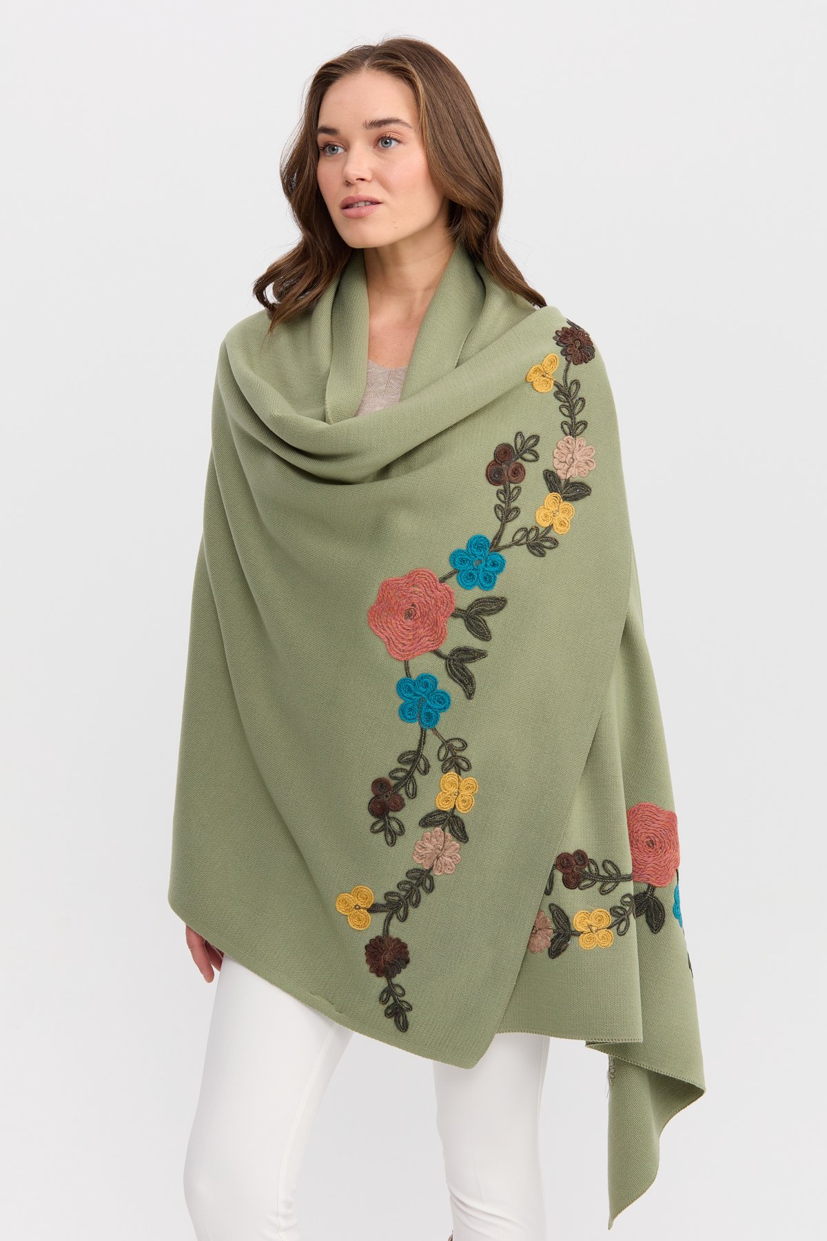 22175Kadın Nakışlı Büyük Şal A.Çağla