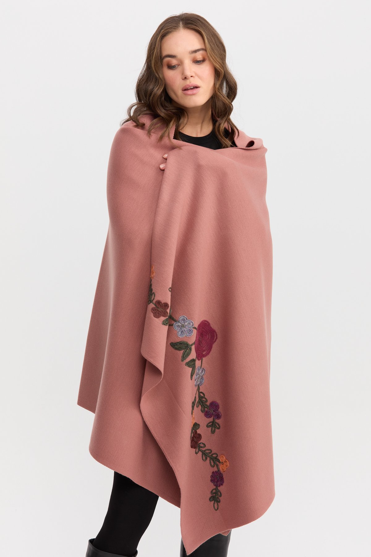 22175Kadın Nakışlı Büyük Şal G.Kurusu