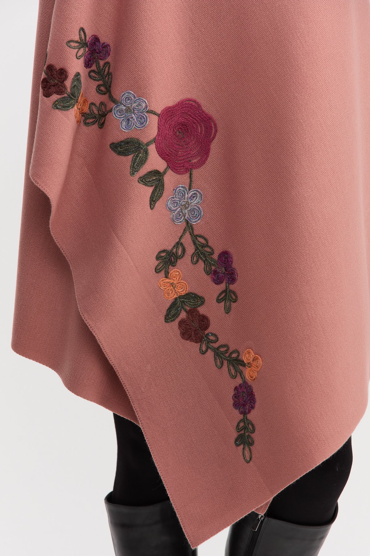 22175Kadın Nakışlı Büyük Şal G.Kurusu