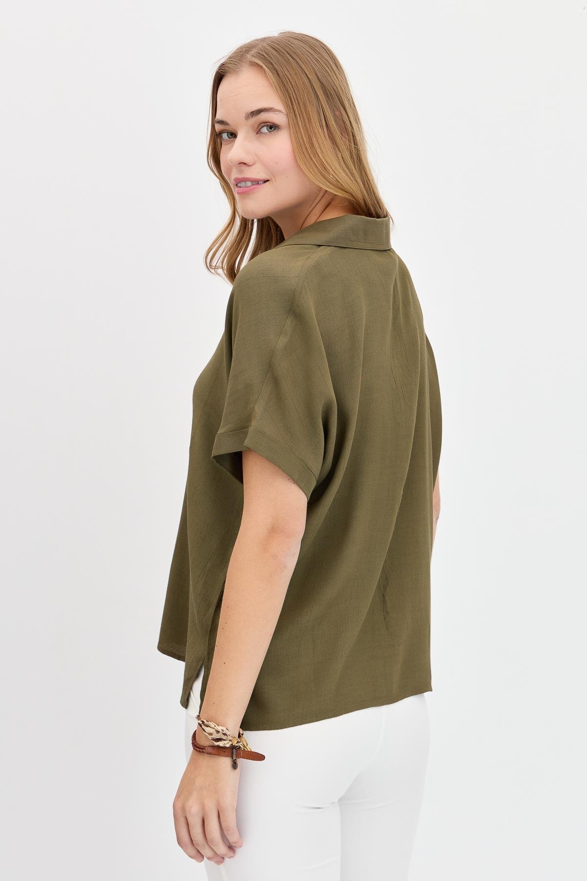 KMY24064Kadın Önü Broşlu Maroken Gömlek Haki