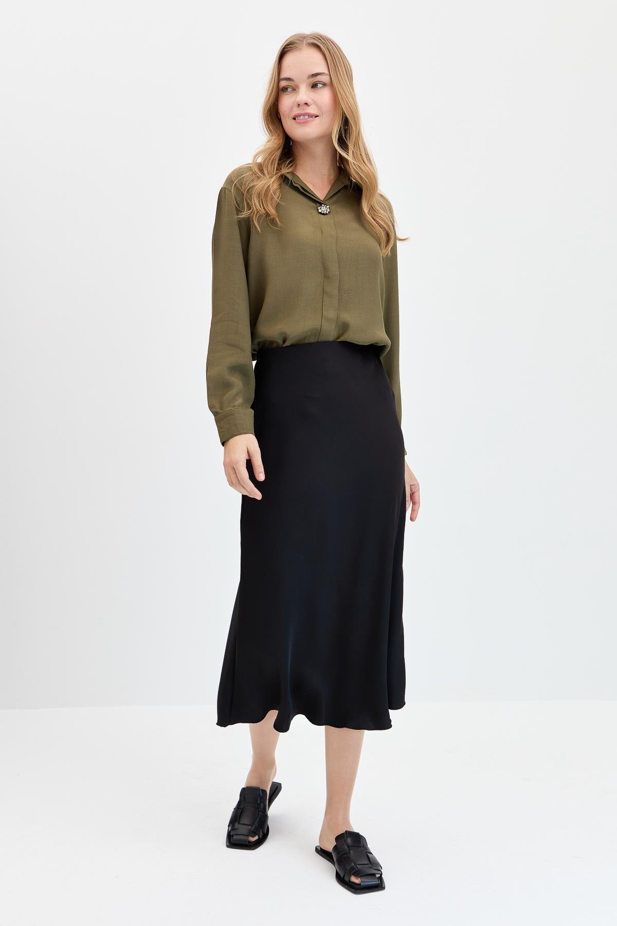 KMY24081Kadın Önü Broşlu Maroken Gömlek Haki