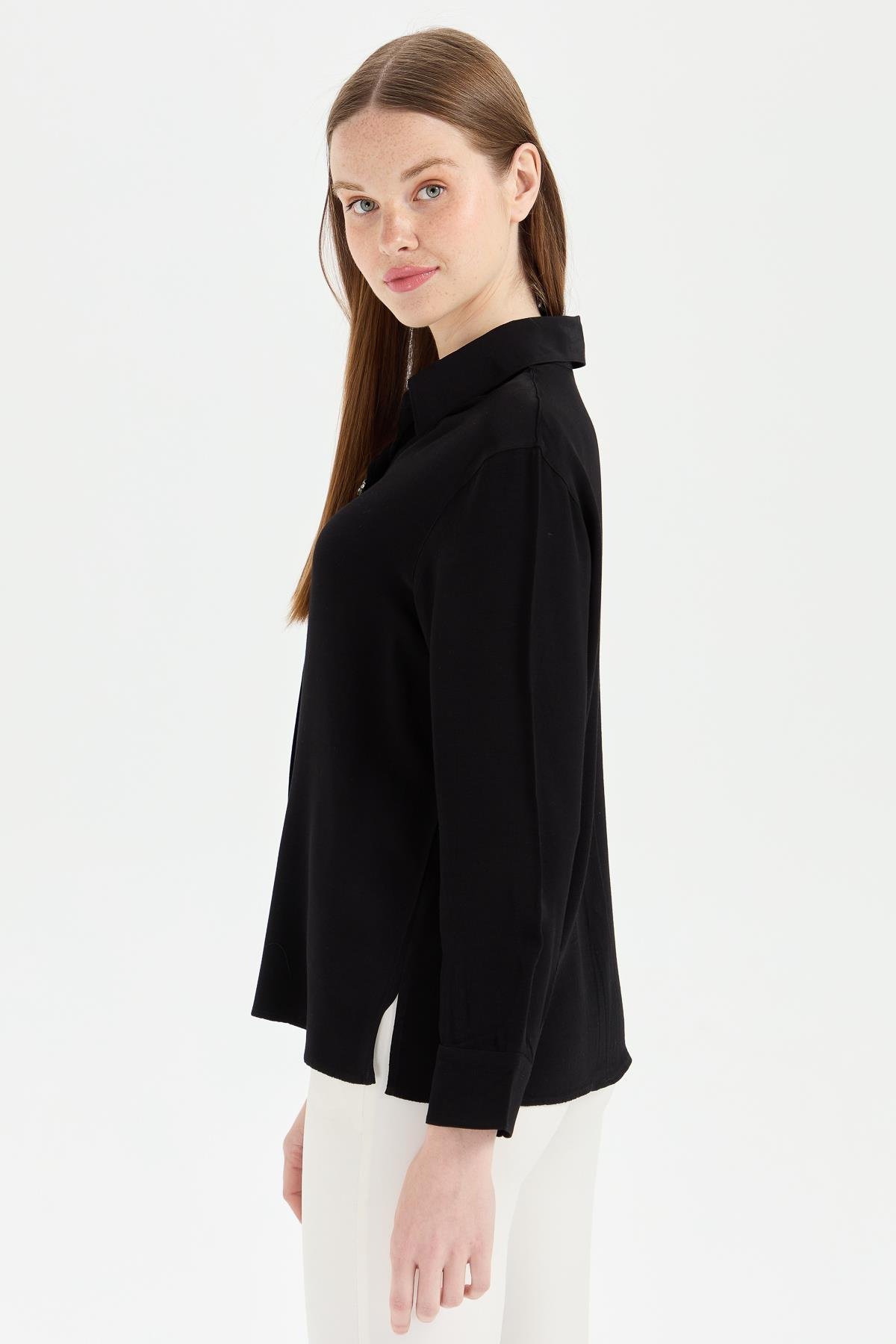 KMY24081Женская рубашка с брошью спереди, черная