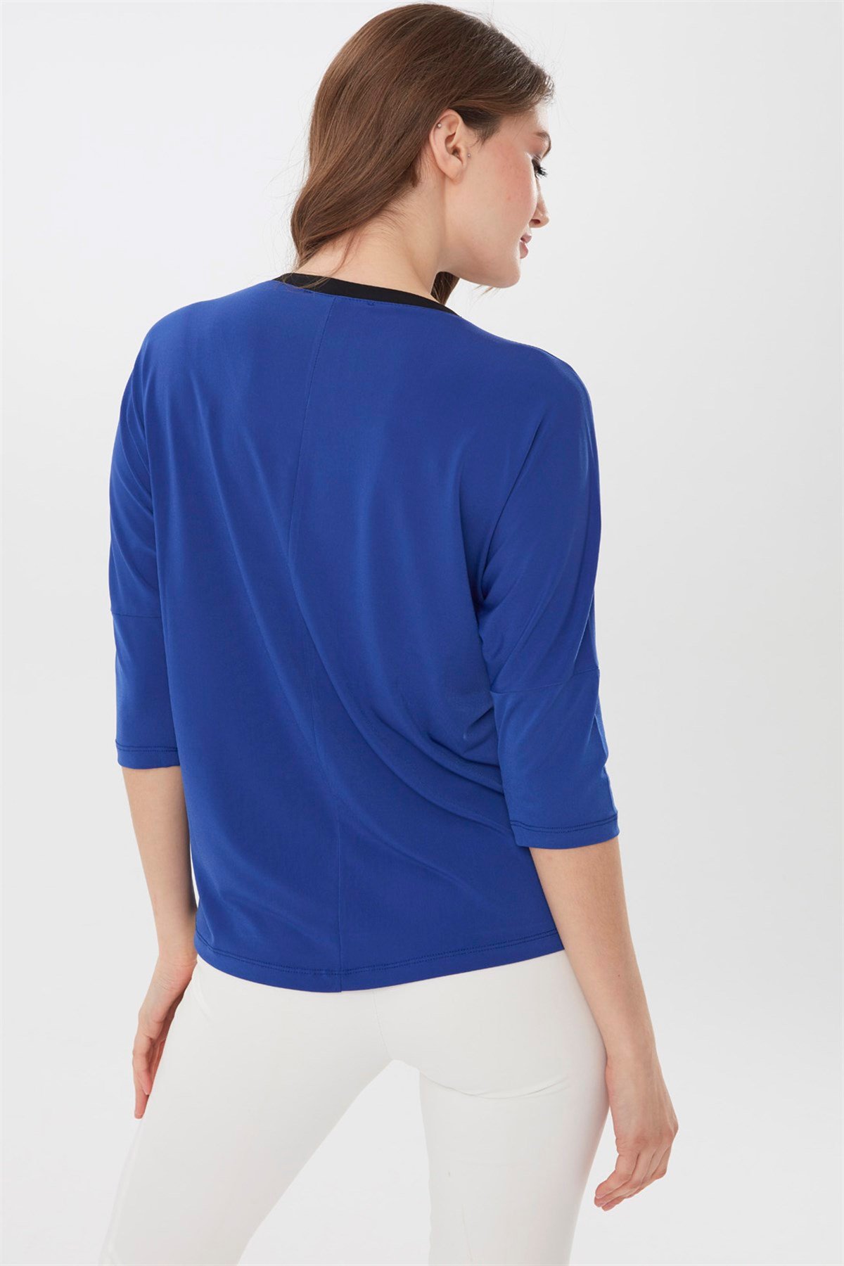 21721Kadın Önü Taş İşlemeli Truvakar Kol Bluz Saks Mavi