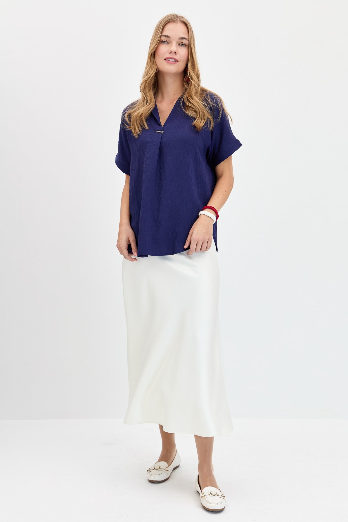 23459Kadın Önü Tokalı Bluz Lacivert