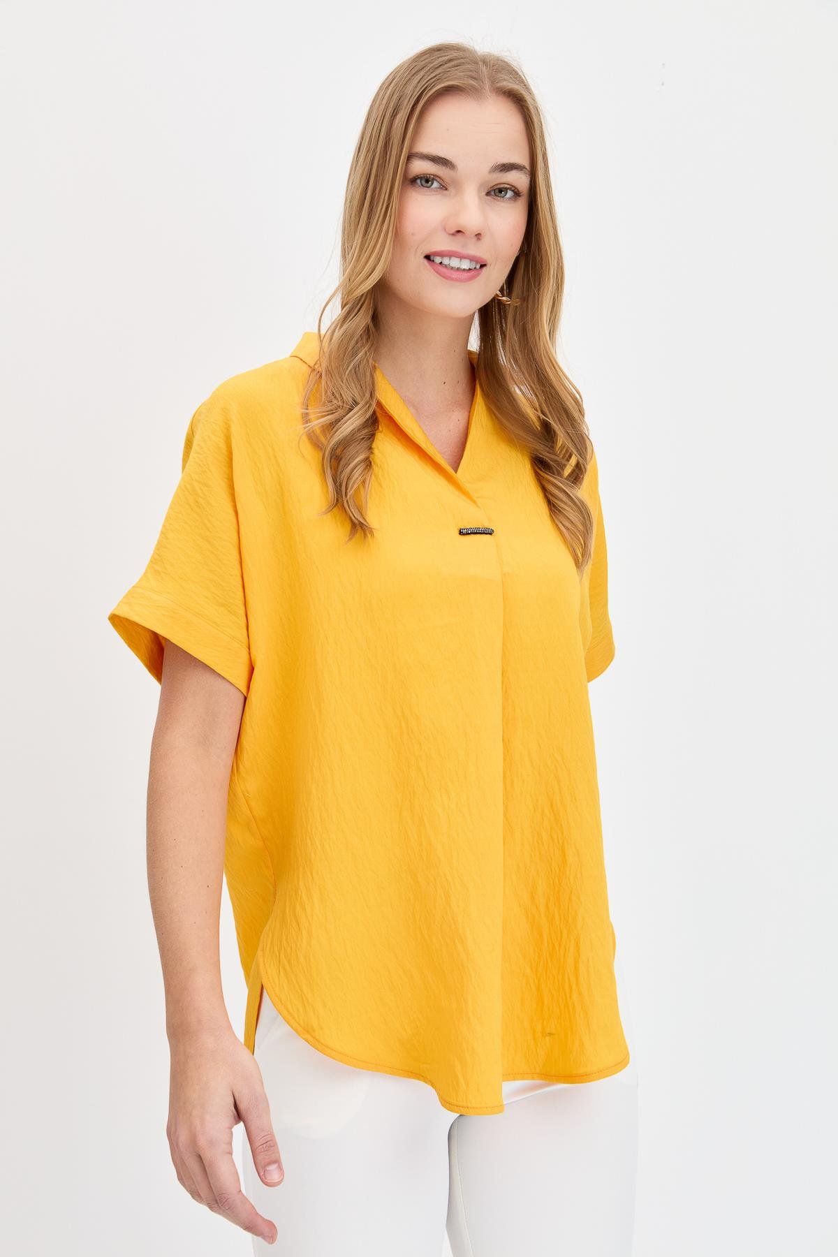 23459Kadın Önü Tokalı Bluz Sarı