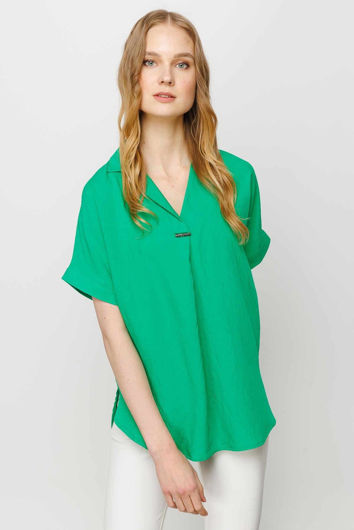 23459Kadın Gömlek Yaka Tokalı Penye T-shirt Yeşil